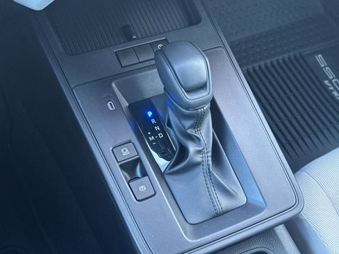 New 2026 Toyota Corolla Cross L image 20