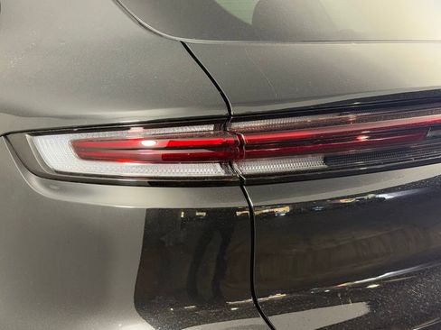 New 2026 Porsche Cayenne image 18