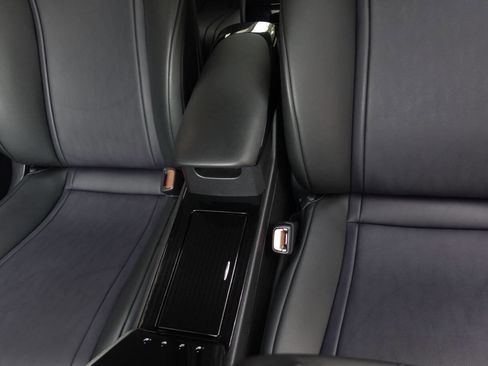 Used 2017 Toyota Mirai FWD image 32