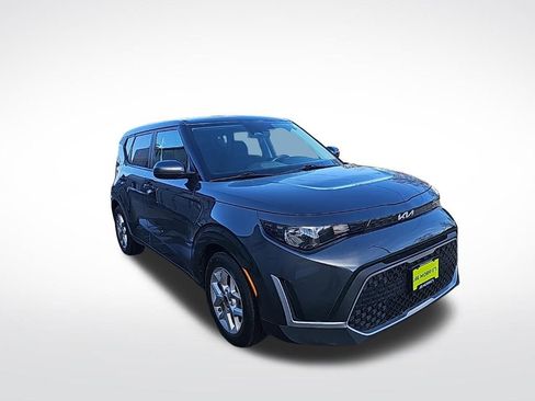 Used 2024 Kia Soul LX w/ Option Group 015 FWD image 6