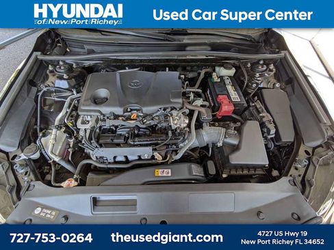 Used 2022 Toyota Camry LE image 13