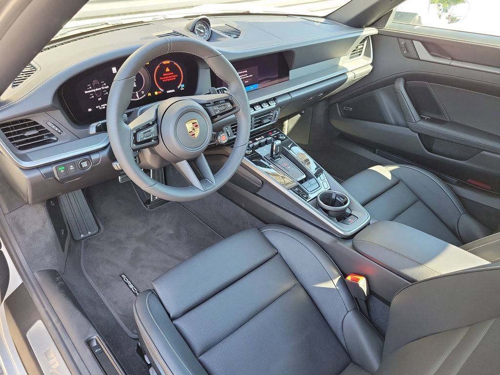 Used 2026 Porsche 911 Carrera S RWD image 4