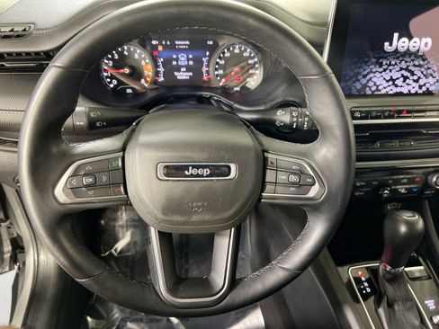 Used 2022 Jeep Compass Latitude w/ Convenience Group AWD/4WD image 11