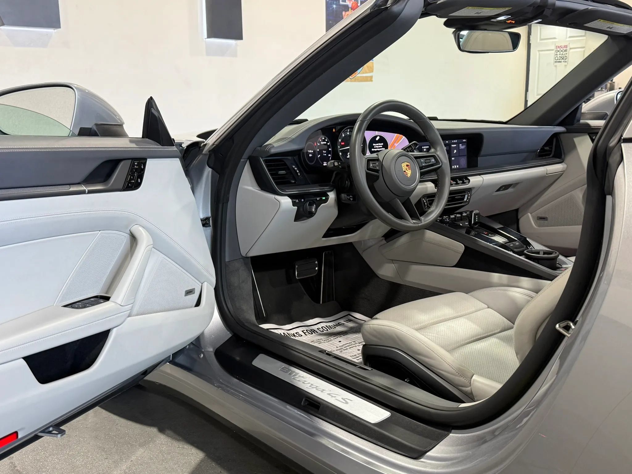 Used 2021 Porsche 911 AWD/4WD image 24