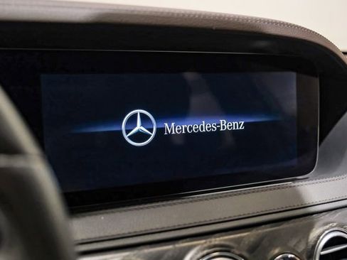 Used 2018 Mercedes-Benz S 560 4MATIC Sedan image 39