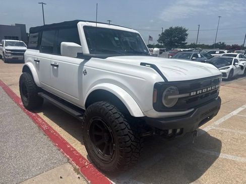 Used 2021 Ford Bronco Outer Banks AWD/4WD image 1