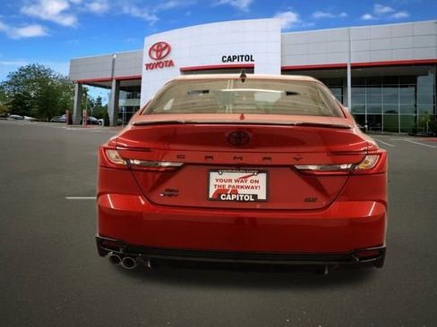 New 2026 Toyota Camry Hybrid image 3