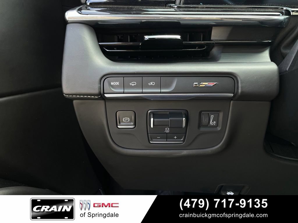 Used 2023 Cadillac Escalade V AWD/4WD image 12