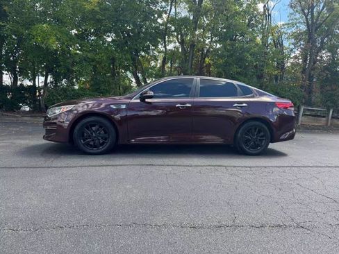 Used 2016 Kia Optima LX w/ LX Convenience Package image 4