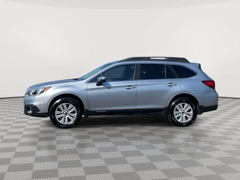 Used 2016 Subaru Outback 2.5i Premium AWD/4WD image 5