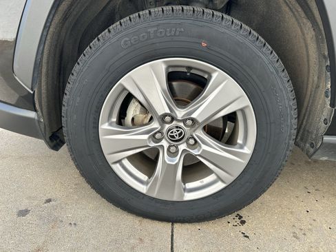 Certified 2024 Toyota RAV4 XLE AWD/4WD image 11