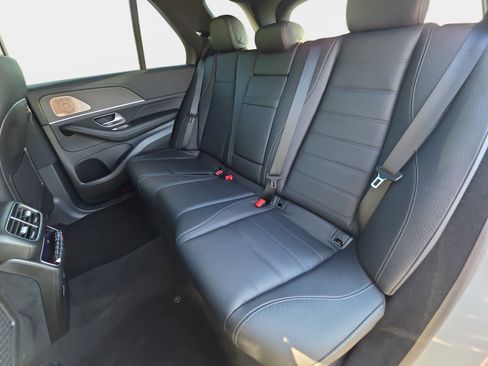 Used 2024 Mercedes-Benz GLE 450 4MATIC image 14