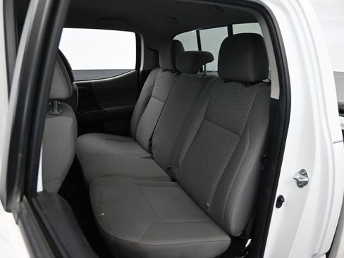 Used 2022 Toyota Tacoma 2WD Double Cab image 30