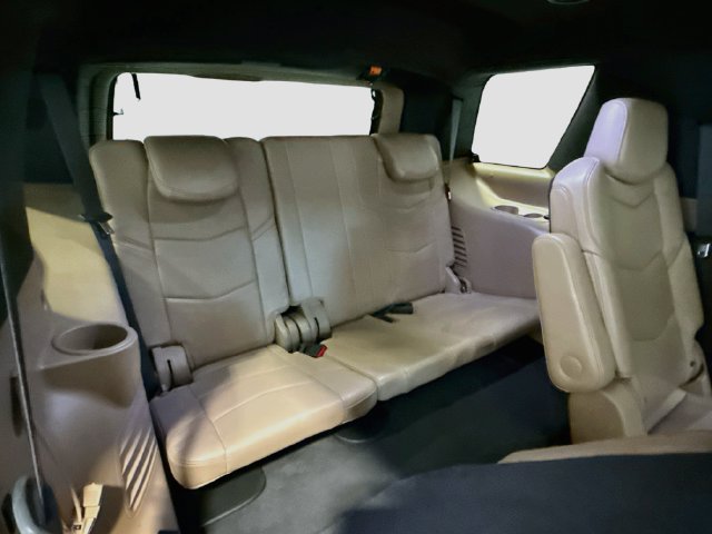 Used 2020 Cadillac Escalade Platinum AWD/4WD image 23