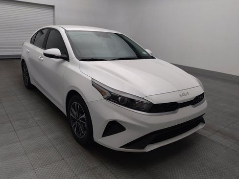 Used 2024 Kia Forte LXS w/ LXS Technology Package image 13