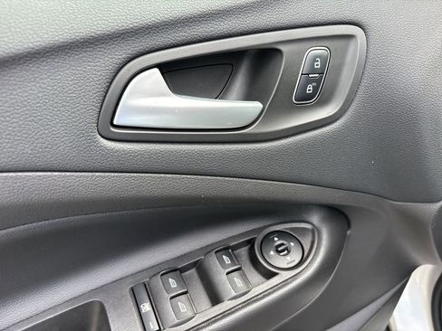 Used 2017 Ford Escape SE FWD image 22