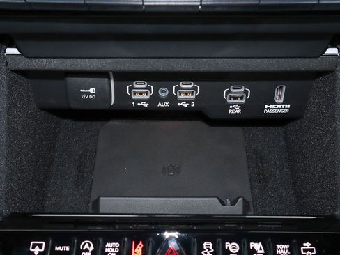 New 2024 Jeep Grand Wagoneer L Series II w/ Quick Order Packagew 28T AWD/4WD image 37