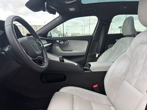 Used 2023 Polestar Polestar 2 image 23
