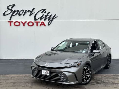 New 2026 Toyota Camry XLE image 1