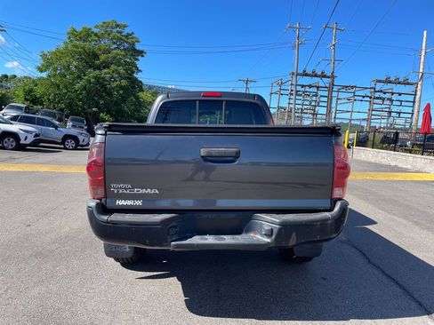 Used 2015 Toyota Tacoma 4x4 Access Cab w/ Convenience Package image 4