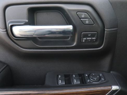 Used 2020 Chevrolet Silverado 1500 High Country w/ Technology Package image 22