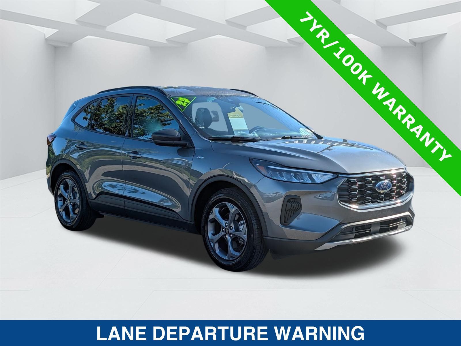 Used 2025 Ford Escape ST-Line FWD image 3