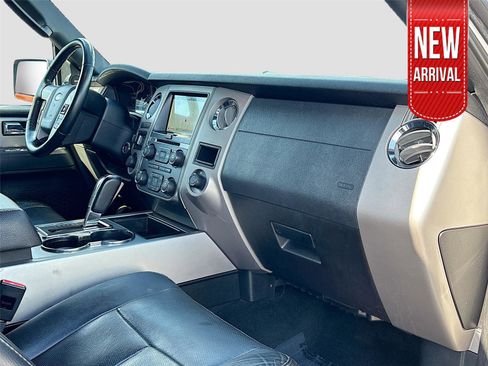 Used 2017 Ford Expedition EL Limited w/ Equipment Group 301A image 37