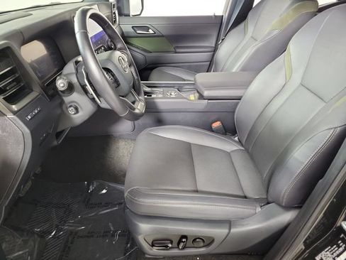 Used 2024 Lexus GX 550 AWD/4WD image 19