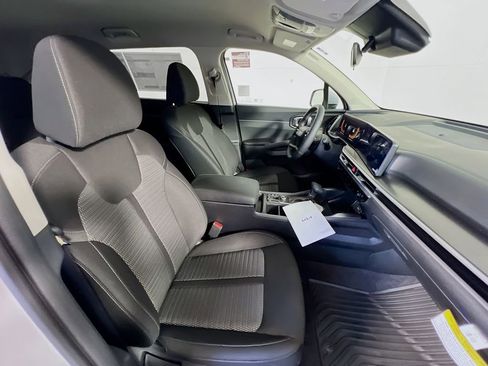 New 2026 Kia Sorento LX FWD image 23
