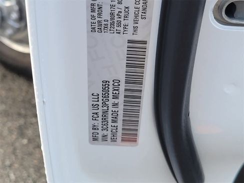 Used 2023 RAM 3500 Limited image 17