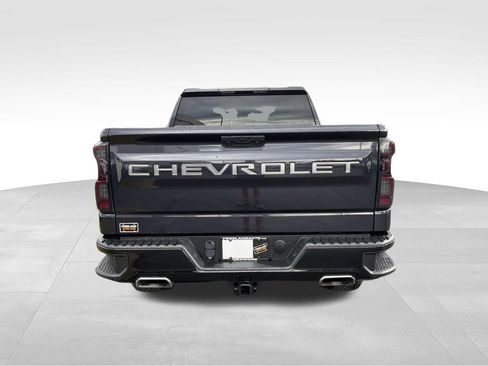 Used 2024 Chevrolet Silverado 1500 Custom Trail Boss AWD/4WD image 3