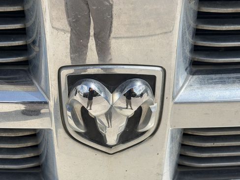 Used 2010 Dodge Ram 1500 Truck SLT w/ Lone Star Regional Pkg RWD image 5