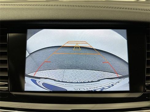 Used 2018 Buick Regal Preferred w/ Driver Confidence Package #1 image 16