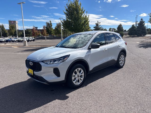 Used 2025 Ford Escape Active AWD/4WD image 7