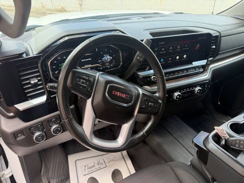 Used 2023 GMC Sierra 1500 SLE AWD/4WD image 17