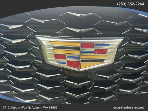 Used 2019 Cadillac XT4 Sport w/ Driver Awareness Package image 4