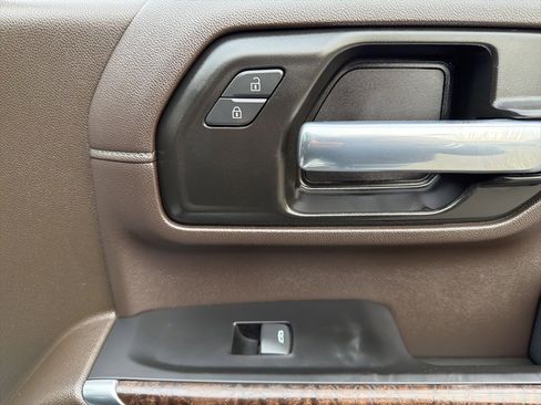 Used 2022 GMC Sierra 2500 Denali w/ Denali Ultimate Package image 16