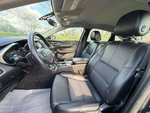 Used 2019 Chevrolet Impala LT image 11