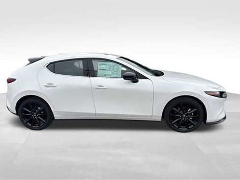 New 2026 MAZDA MAZDA3 Hatchback w/Premium Plus Pkg image 6