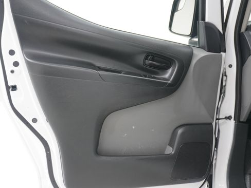 Used 2015 Chevrolet City Express LS image 12