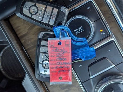 Used 2020 Ford Expedition Platinum image 40