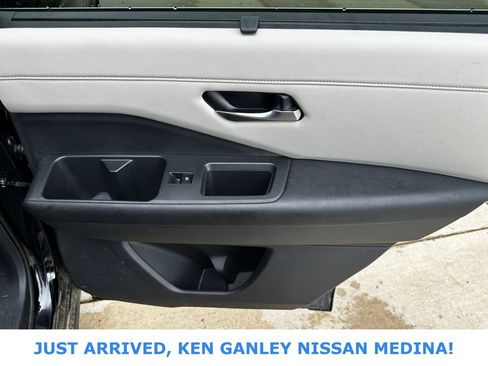 Certified 2023 Nissan Pathfinder SL w/ SL Premium Package AWD/4WD image 23