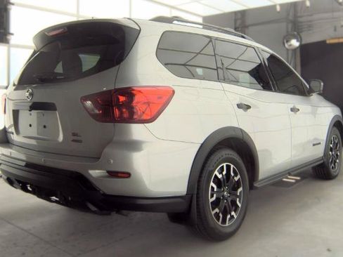 Used 2020 Nissan Pathfinder SL AWD/4WD image 4
