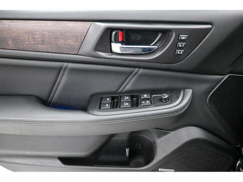 Used 2019 Subaru Outback 2.5i Limited AWD/4WD image 10