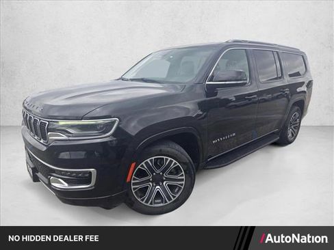 Used 2023 Jeep Wagoneer L Series II AWD/4WD image 1