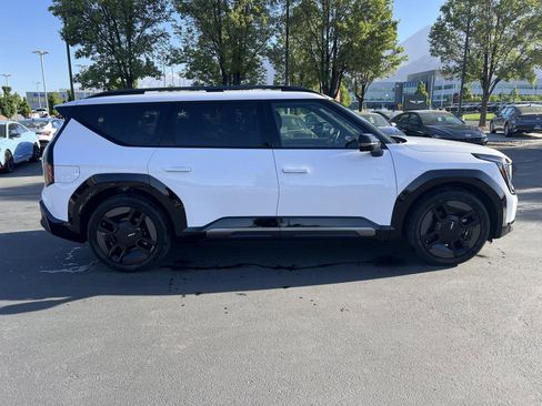 Used 2026 Kia EV9 GT-Line AWD/4WD image 6