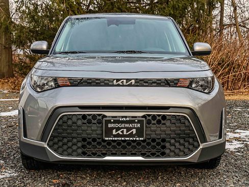Certified 2023 Kia Soul LX w/ LX Technology Package image 2