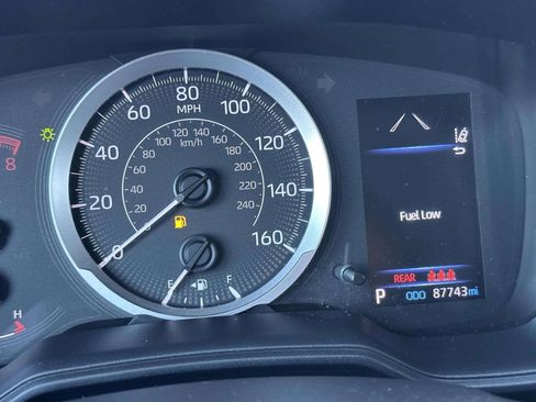 Used 2021 Toyota Corolla LE FWD image 69