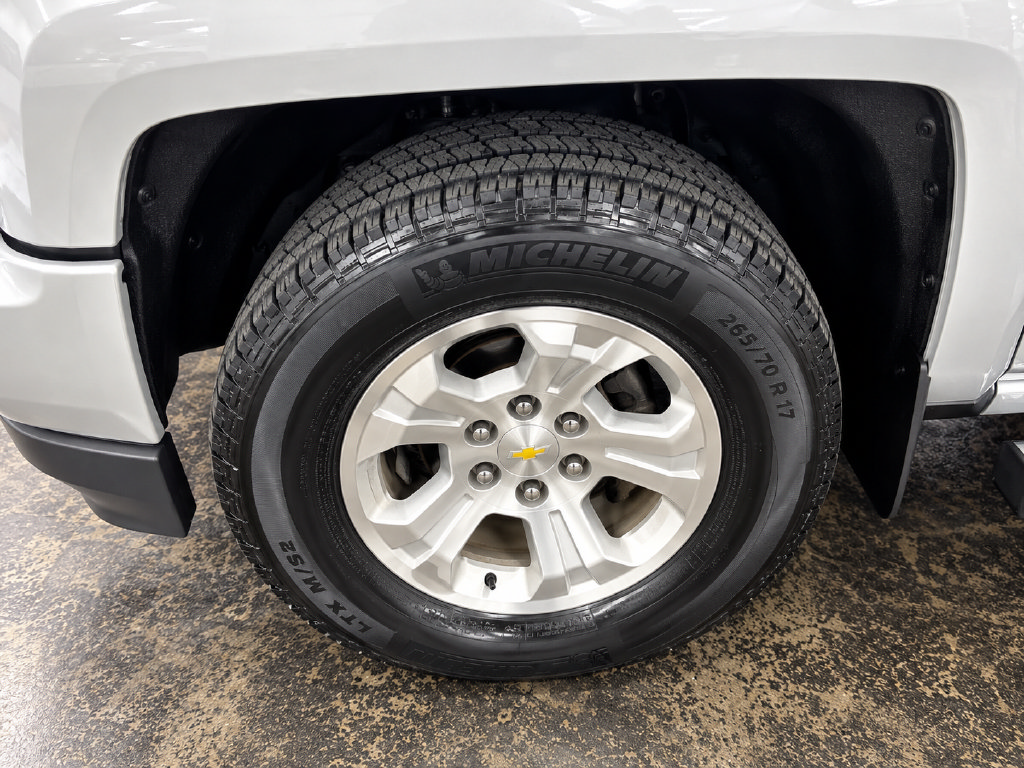 Used 2017 Chevrolet Silverado 1500 LT w/ All Star Edition AWD/4WD image 26