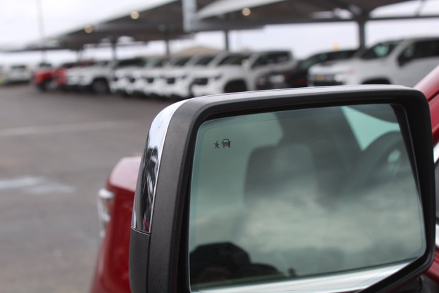 Used 2023 GMC Sierra 1500 SLT AWD/4WD image 12
